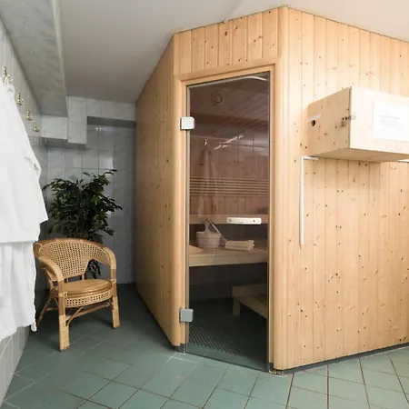 Appartementhaus Binzer Sterne 44 *